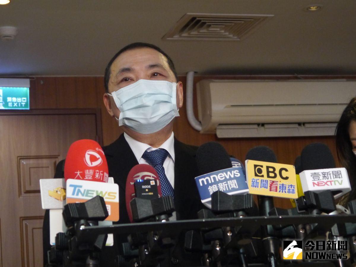 ▲侯友宜出席警察局警政工作會報前受訪表示，對於環狀線經營，更重要的是能夠提高市民服務的品質。（圖 ／記者吳嘉億攝，2023.01.31）