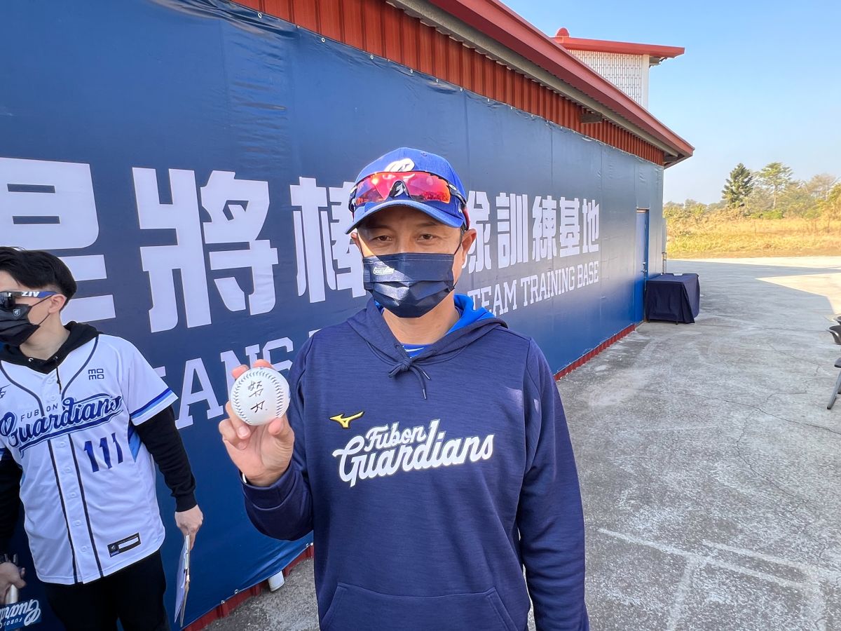 ▲富邦悍將總教練丘昌榮(圖／記者簡名杉攝)