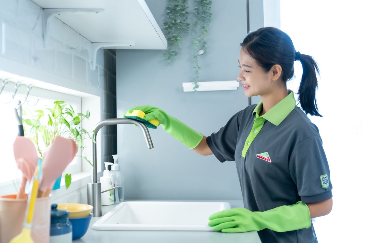 ▲大掃除很累人，日本整理收納顧問透露，日常只要維持4個小習慣，不用特別打掃，就能讓家裡保持整潔。（示意圖／信義居家提供）