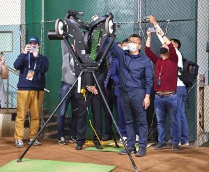 WBC/台灣隊備戰超酷武器!智慧發球機能模擬大谷翔平