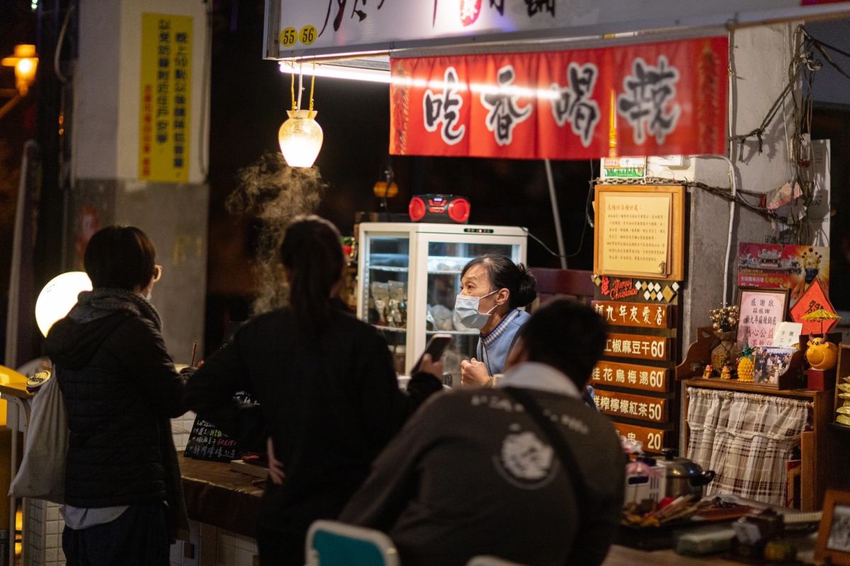 ▲台南市長黃偉哲提出「巷弄經濟」，希望讓基層民眾更有感。（圖／作者提供）