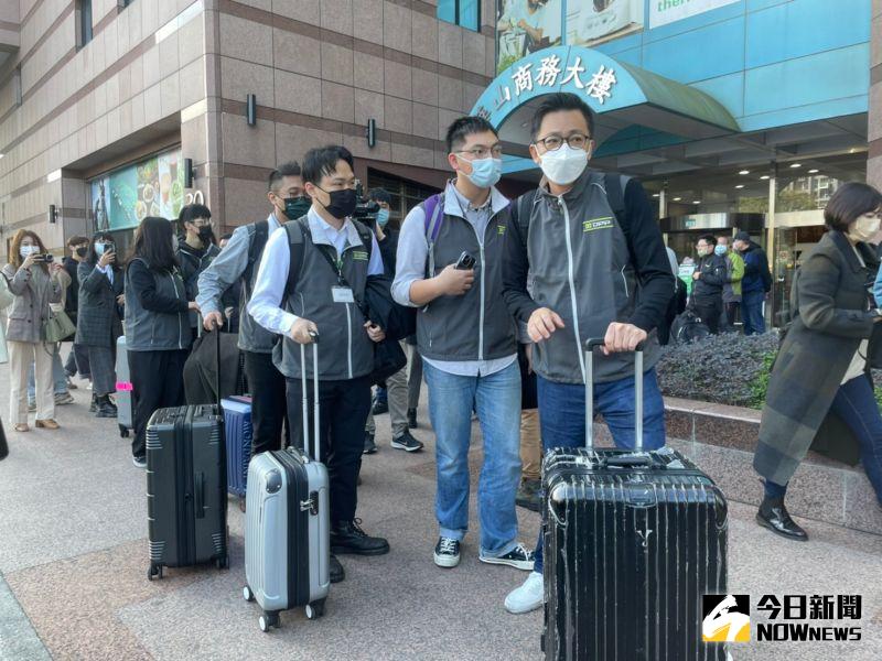 ▲南投立委補選將於3月4日投票，民進黨副秘書長黃建嘉率領11名黨公職南下進駐，全力輔選蔡培慧。（圖／記者黃宣尹攝，2023.02.03）