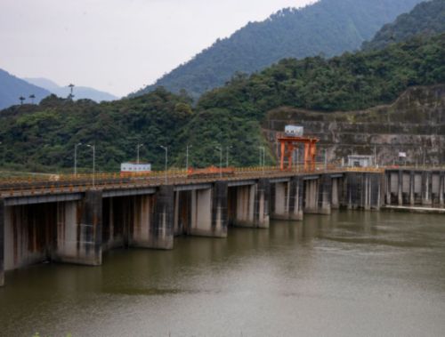 ▲中國協助厄瓜多建造的科卡科多辛克萊水力發電廠，傳出竣工不過數年，就已出現數千條裂縫。（圖／翻攝自華爾街日報）