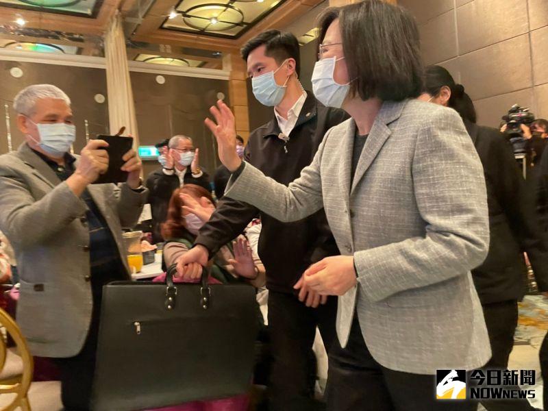 ▲蔡英文出席台灣之友會「感恩迎新春聯歡之夜」。（圖／記者黃宣尹攝，2023.02.03）