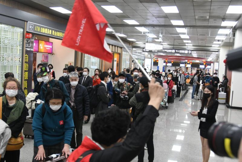 ▲疫後旅遊、餐飲市場大爆發，不少行業出現缺工問題。（NOWnews資料圖／記者林調遜攝）