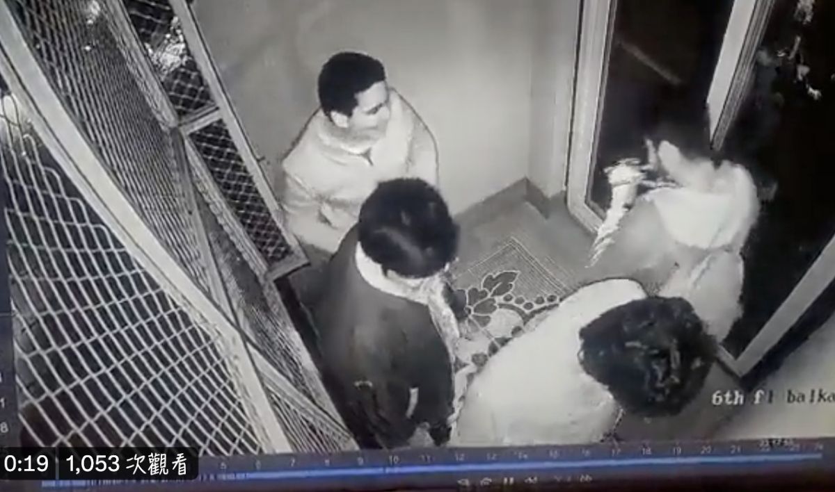 ▲印度一名20歲男考生伊山舒（Ishanshu Bhattacharya）日前和朋友在旅館的陽台聊天，結果竟然意外墜樓。（圖/翻攝推特＠Saba Khan）