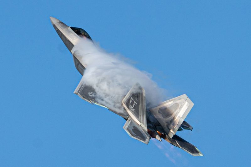 ▲美國空軍宣布出動F-22戰機擊落中國偵察氣球。(圖/美國國防部)