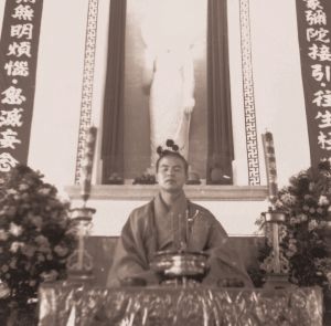 ▲星雲法時於一九五三年,應李決和等人邀請進駐宜蘭雷音寺。(圖/佛光山提供) ▲星雲法時於一九五三年,應李決和等人邀請進駐宜蘭雷音寺。(圖/佛光山提供)