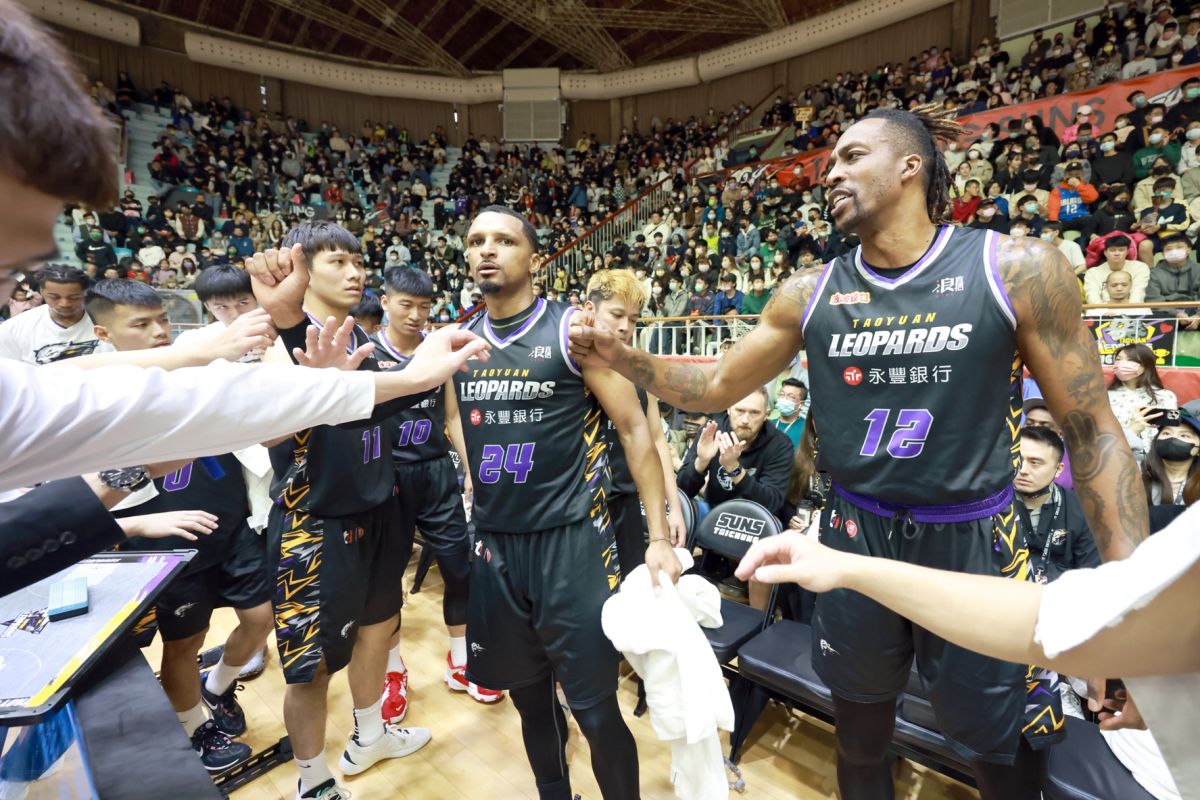 ▲雲豹球團今（2023）年與宸諾合作，提供全隊最完善的醫療照顧，去年11月魔獸來臺後，因在場上奮戰造成腿部不適情況，立即在宸諾協調長庚醫院進行各項精密檢查及醫療照顧。(圖/品牌提供)