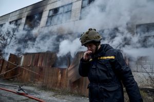 俄軍飛彈攻擊烏克蘭南部大城札波羅熱　3死9傷
