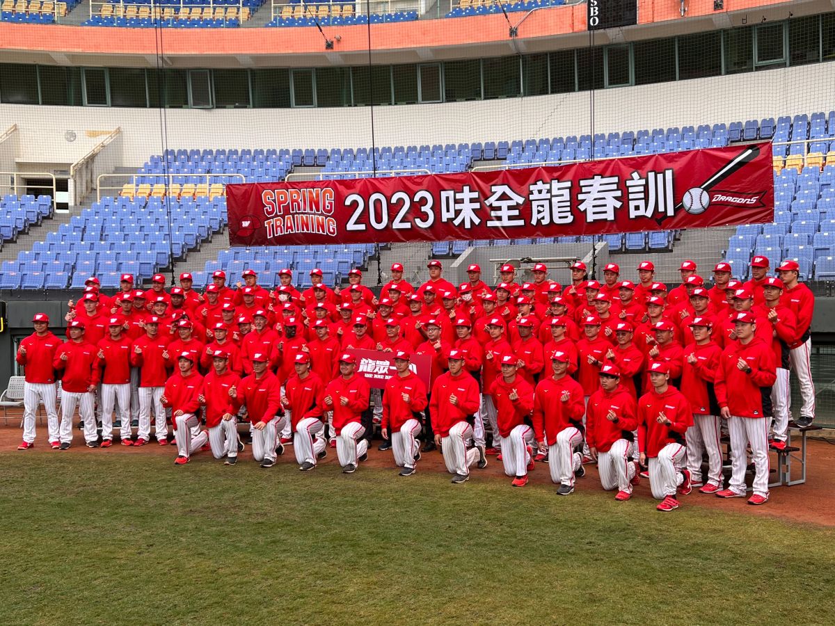 ▲味全龍隊今在雲林斗六棒球場舉行開訓儀式(圖/記者簡名杉攝)