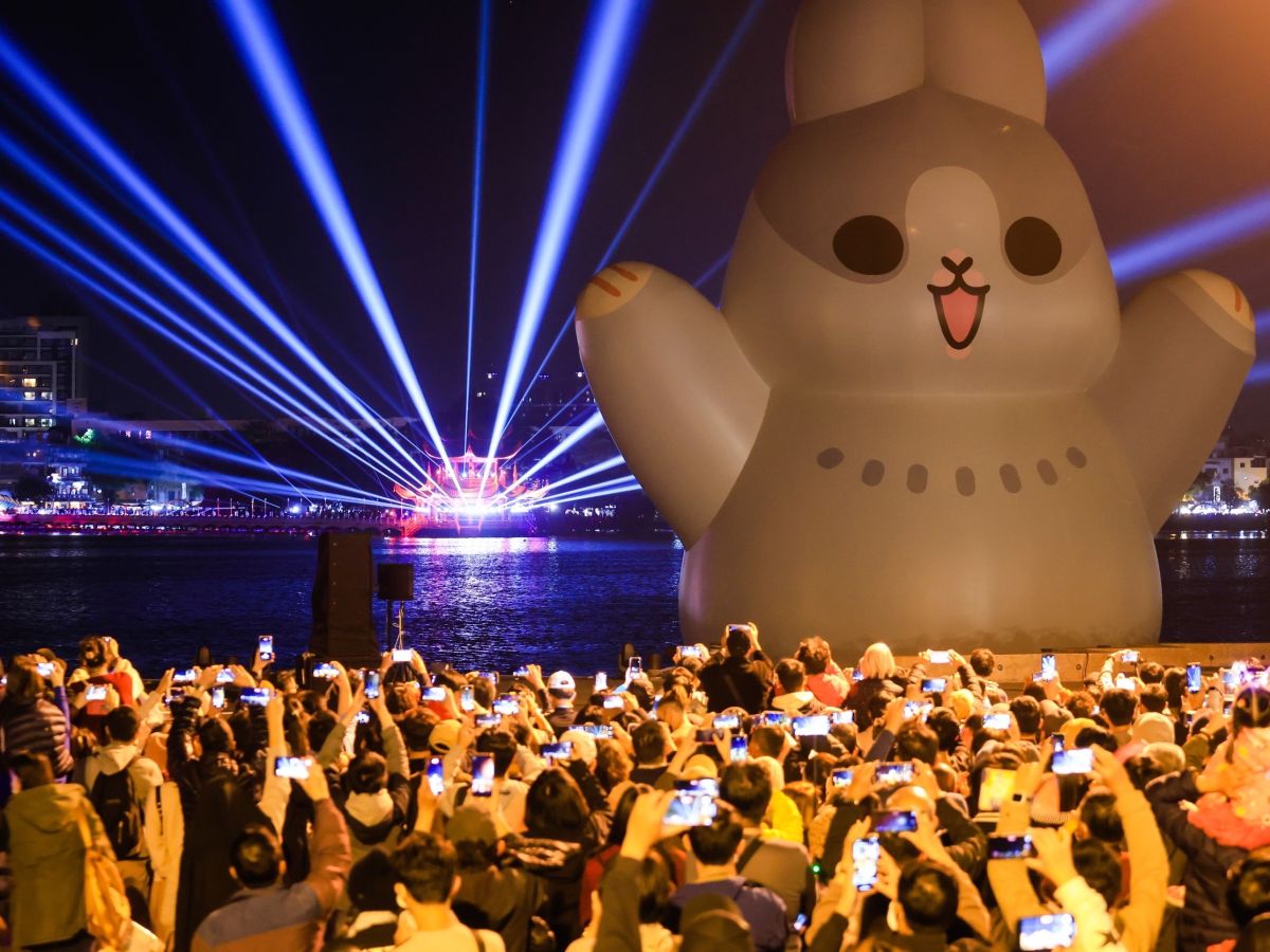 ▲高雄蓮潭燈會圓滿落幕，吸引逾200萬參觀人次，創造近30億觀光效益。（圖／高市府觀光局提供）