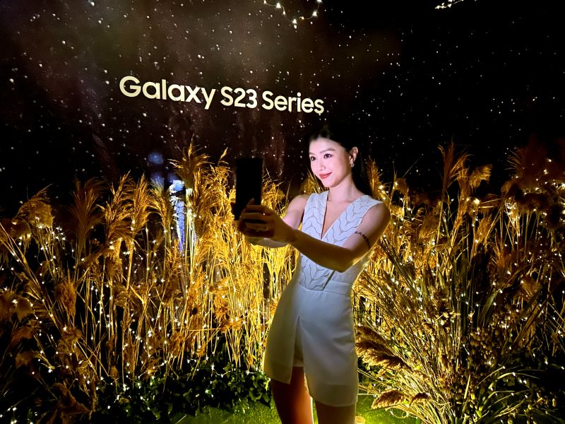 ▲三星Galaxy S23系列台灣將於2/7展開預購，這次帶來更好的夜拍品質。(圖／記者周淑萍攝)