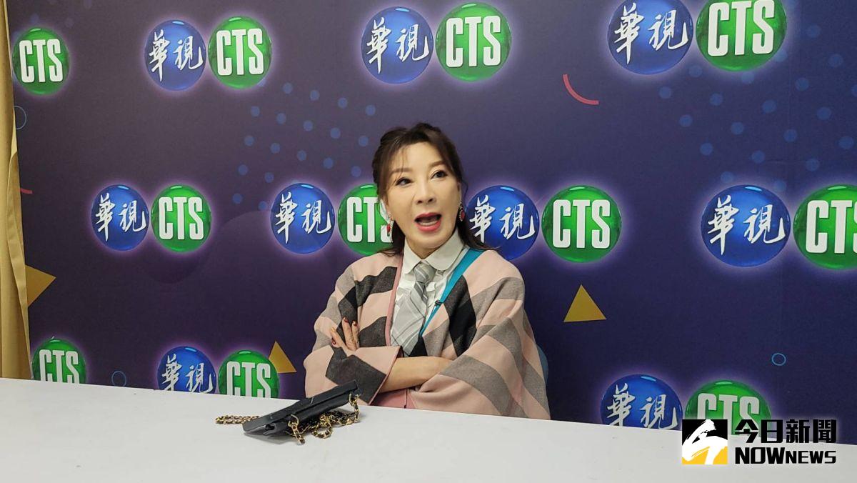 ▲楊繡惠分享與白雲之間的趣事。（圖／記者侯家瑜攝）