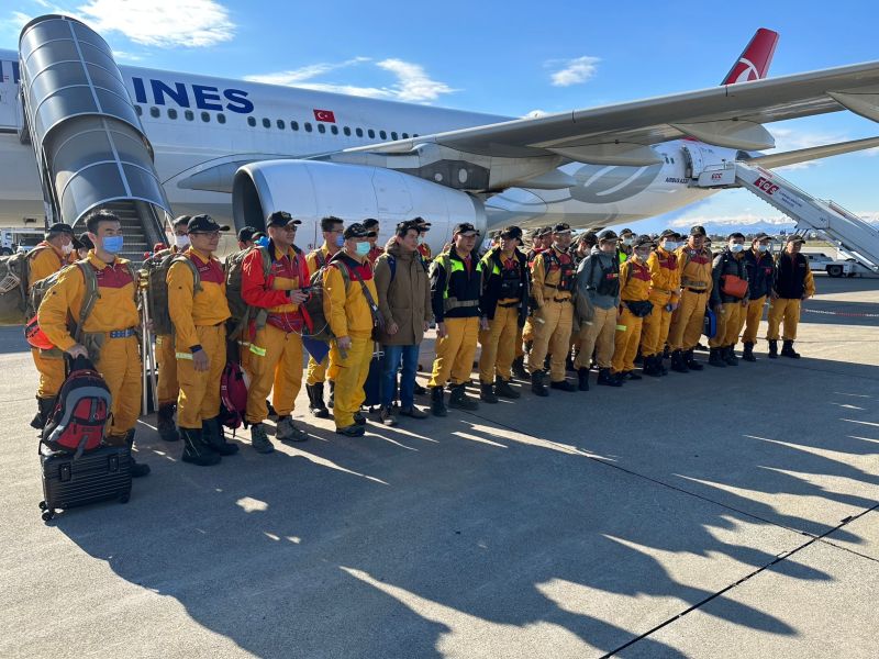 ▲北市第一梯次搜救隊伍到達土耳其Adana機場。(圖／北市府提供)