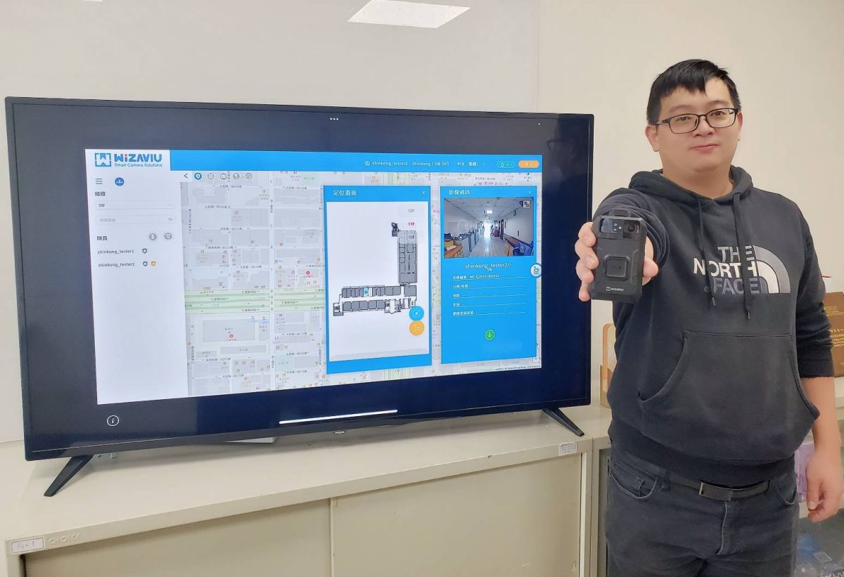 ▲獵戶科技執行長柯承佑攜手巡檢平台「新光網」及「緯昌科技」，以具獨家專利的「混合型室內定位技術」，打造「智慧巡檢解決方案」。（圖／台科大提供）