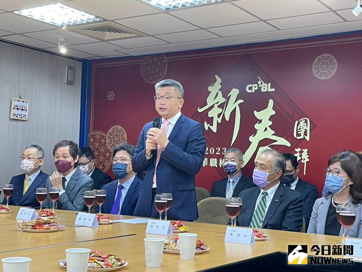 ▲中職新春團拜，會長蔡其昌發言。（圖／吳政紘攝）