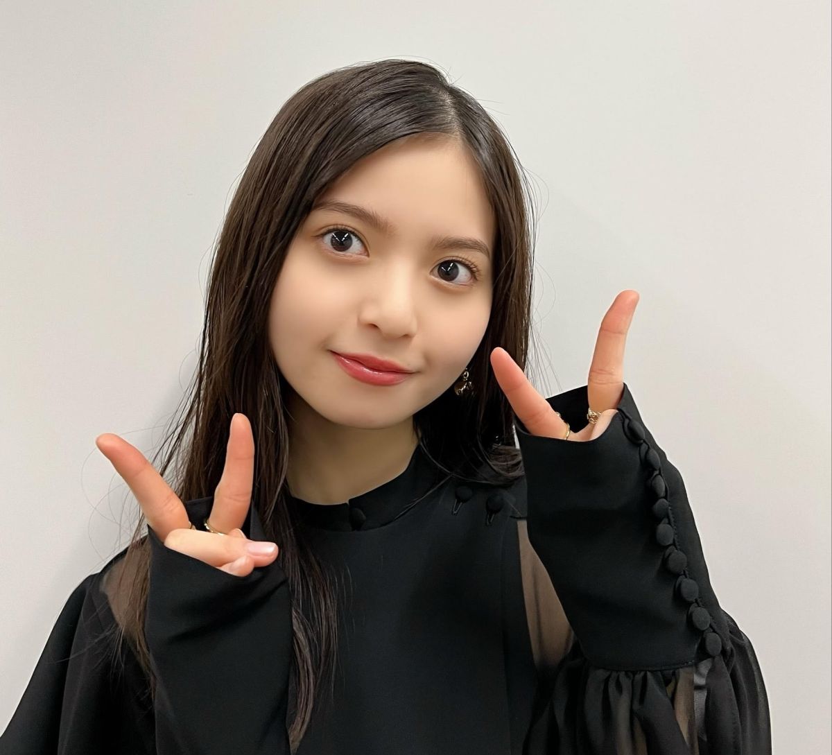 ▲齋藤飛鳥去年底從「乃木坂46」畢業，行程滿檔的她特地錄製影片問候台灣粉絲。（圖／Sony Music提供）