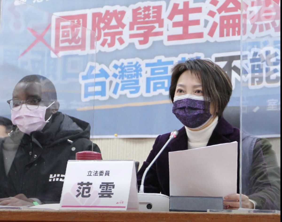 ▲范雲接受專訪時，談外籍生議題。（圖／翻攝自臉書）