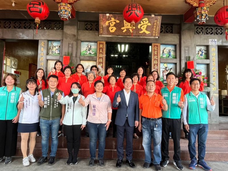 ▲賴清德連續3星期到南投展開廟宇祈福之旅，積極為蔡培慧輔選。（圖／蔡培慧競辦提供，2023.02.12）