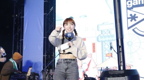 橘子嘉年華太吸睛！何美主持見人潮嗨喊：下次直接辦巨蛋 | 生活 | NOWnews今日新聞