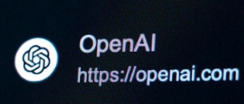 控OpenAI涉侵權　普立茲獎得主等作家集體提告
