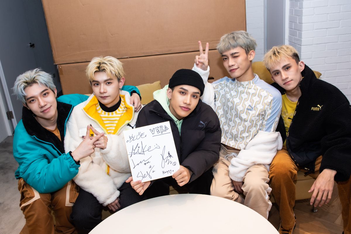 ▲原子少年人氣團VERA成員藍弟、孟維、巴比、蔡朕與學文（左至右）宣告2月推出新專輯。（圖／LiTV、踢帕娛樂）