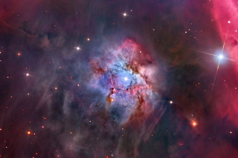 ▲除了情人節「愛心星雲」外，冬季也有全年亮星最多、最燦爛的星空，包括編號與今年相同的「星雲NGC 2023」。（圖／台北市立天文館提供）