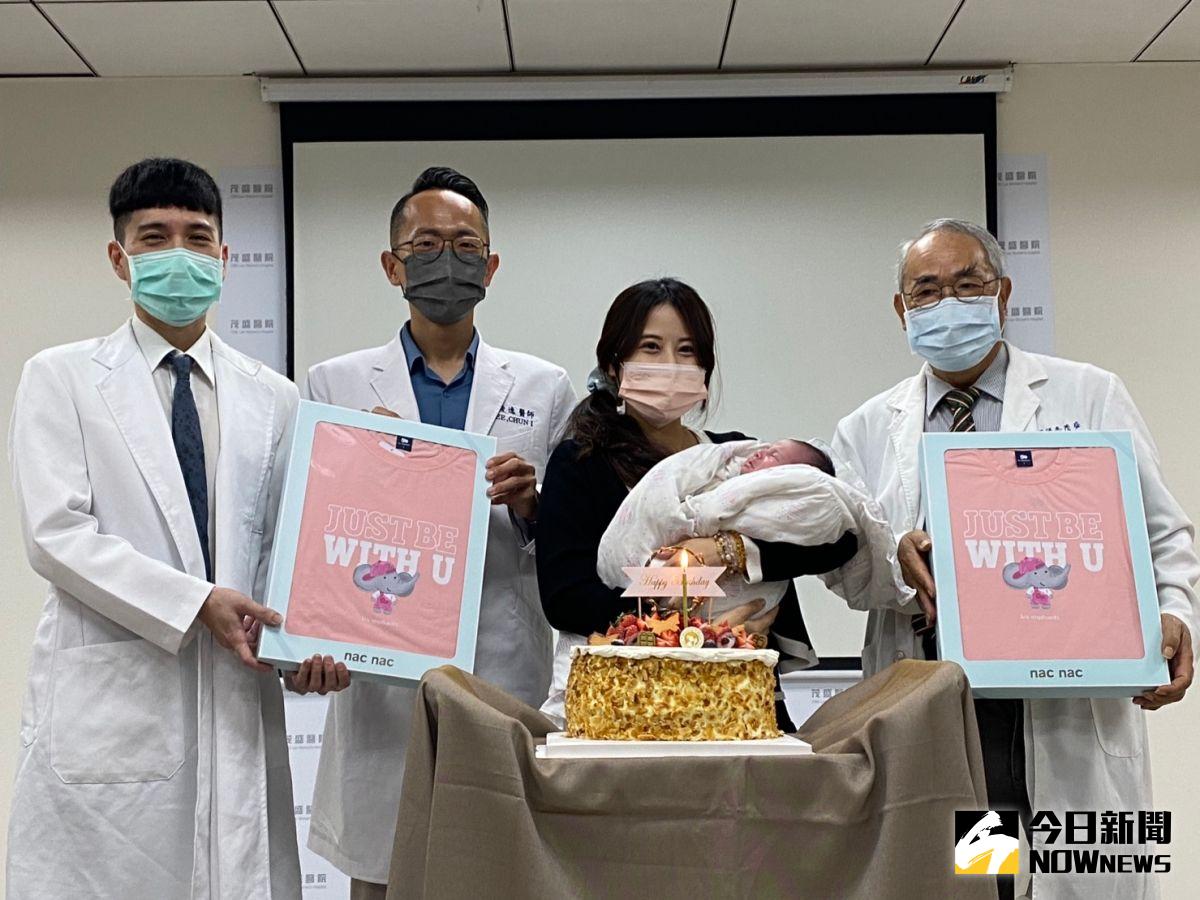 ▲周姓產婦採用SDR待產系統生二寶，感覺與自然產生大寶時，疼痛指數明顯減半。（圖／記者金武鳳攝，2023.1.14)