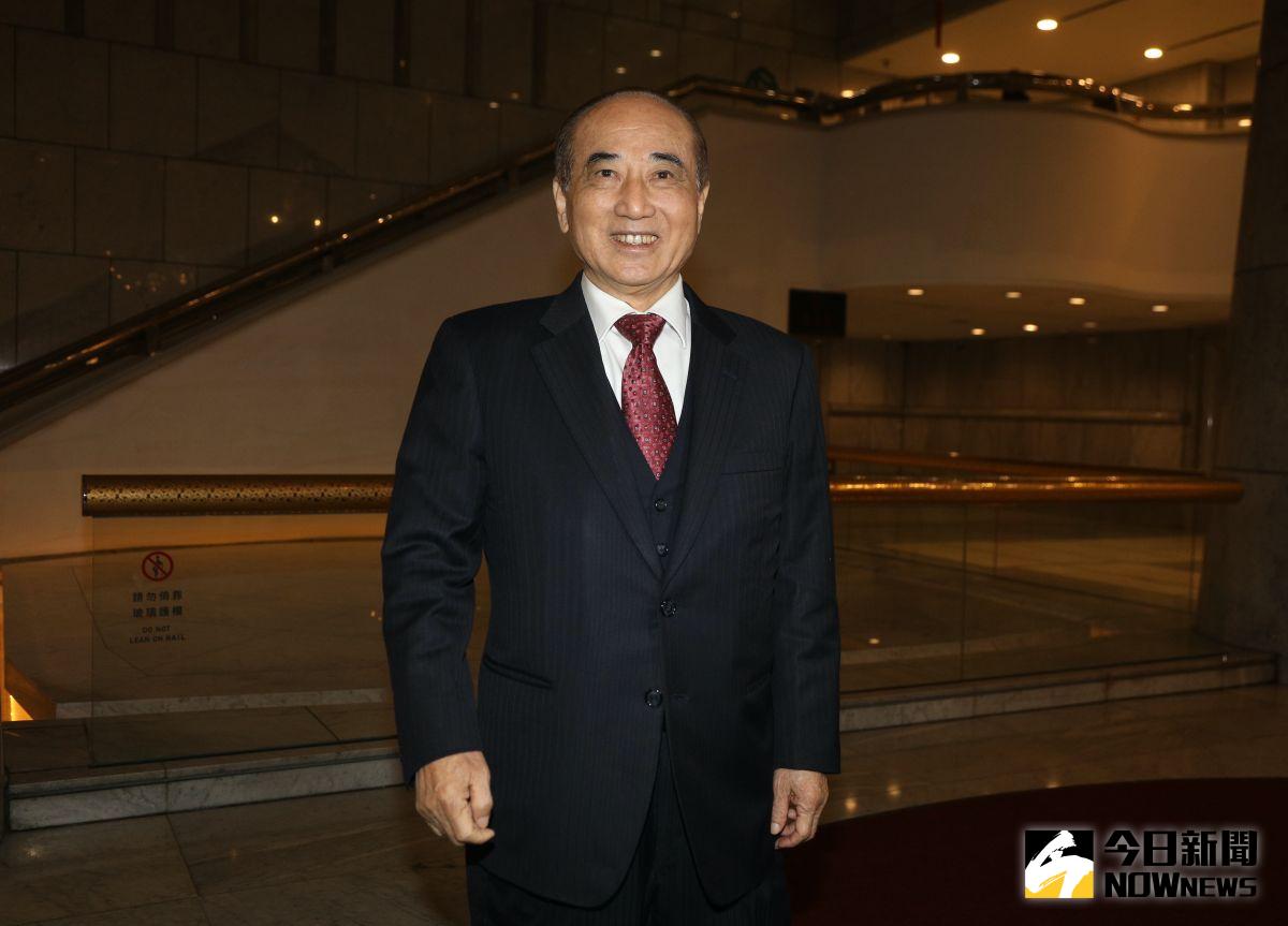 ▲前國民黨秘書長李乾龍昨晚邀請前立法院長王金平等人與國民黨總統參選人侯友宜餐敘。與會者轉述，侯友宜尚未到場時，李乾龍建議王金平擔任競總主委；王金平謙虛表示，「應該有更合適的人」。（圖／記者陳明中攝2023.02.14）