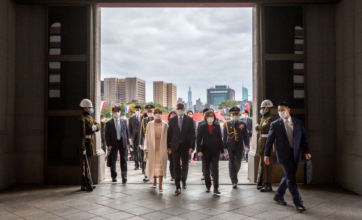 ▲蔡英文以軍禮歡迎巴拉圭總統阿布鐸。（圖／總統府提供）