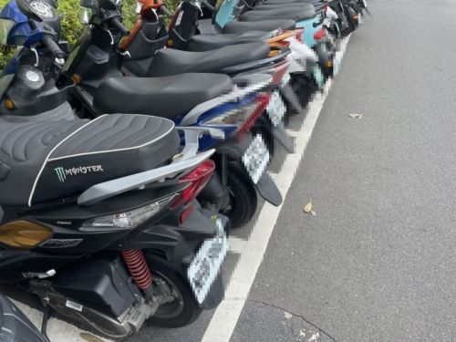 機車立側柱會罰1200？警方、事實查核中心闢謠：違反這關鍵才開罰