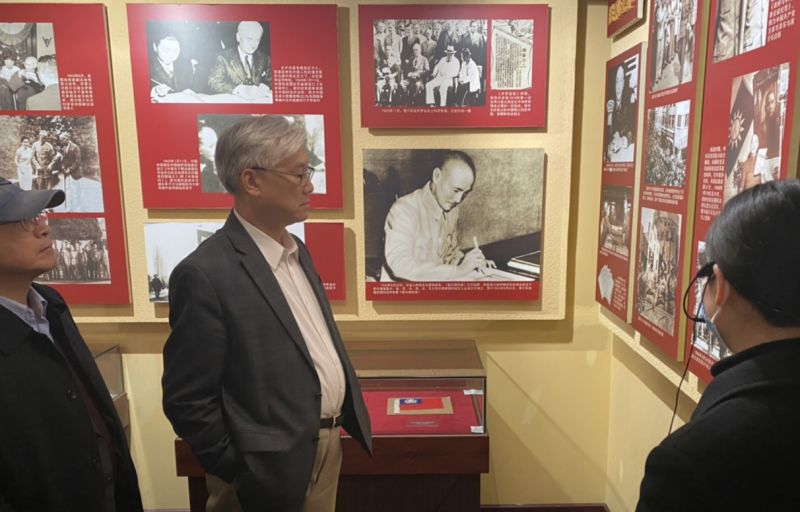 ▲國民黨副主席夏立言訪重慶市抗戰遺址博物館。（圖／國民黨提供）