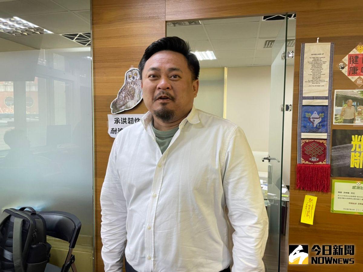 ▲洪申翰表示，新的電價調整方案，比國民黨時代公平、負責任很多。（圖／記者黃宣尹攝）