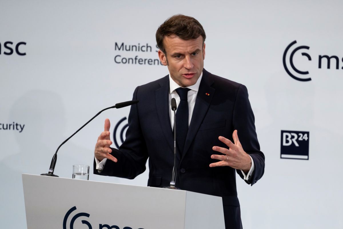 ▲法國總統馬克宏的年金改革計畫獲得第一次勝利，法國參議員今天上午投票贊成將法定退休年齡從62歲提高至64歲。（圖／美聯社／達志影像）