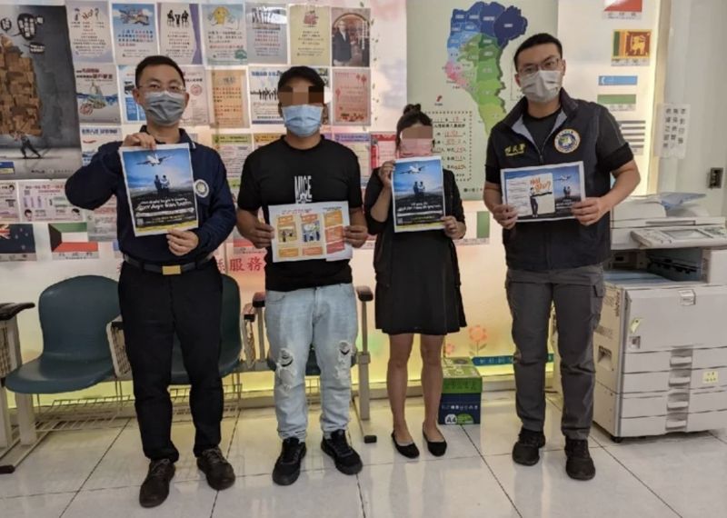 ▲屏東縣專勤隊協助準爸爸「阿強」辦理自行到案，讓阿強能安心返回越南。（圖／移民署南區事務大隊屏東縣服務站提供）