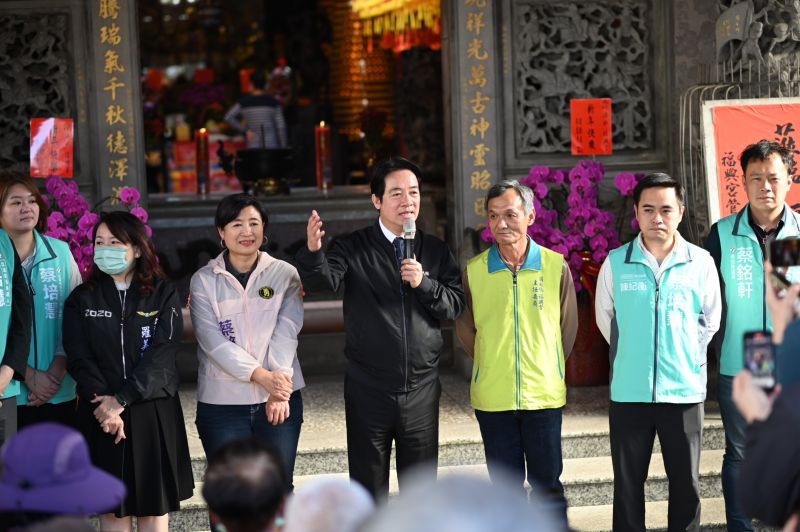 ▲賴清德再赴南投力挺蔡培慧，接連前往名間鄉大賢宮及福興宮參香祈福。（圖／民進黨提供）