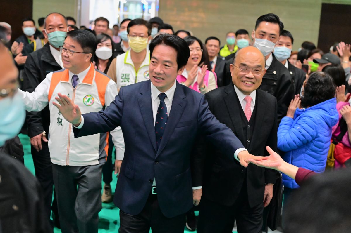 ▲蘇貞昌於臉書發文表示，兩岸服貿將直接影響400萬的台灣就業人口，呼籲民眾為了台灣未來，不要投票給支持重啟服貿的總統候選人。（圖／NOWnews資料照片）