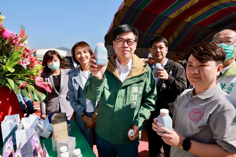 ▲陸委會宣布開放港澳人士來台自由行，高雄市長陳其邁推薦旅遊從高雄開始。（圖／高雄市政府提供）