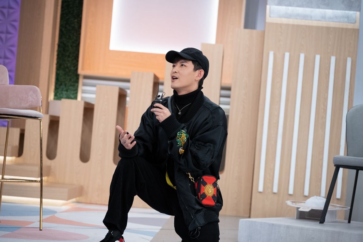 ▲敖犬準備娶妻，威廉、小煜獻上祝福。（圖／東森綜合台提供）