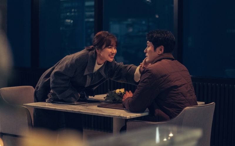 ▲《紅氣球》中，李成宰、鄭侑敏搞婚外情。（圖／friDay影音）