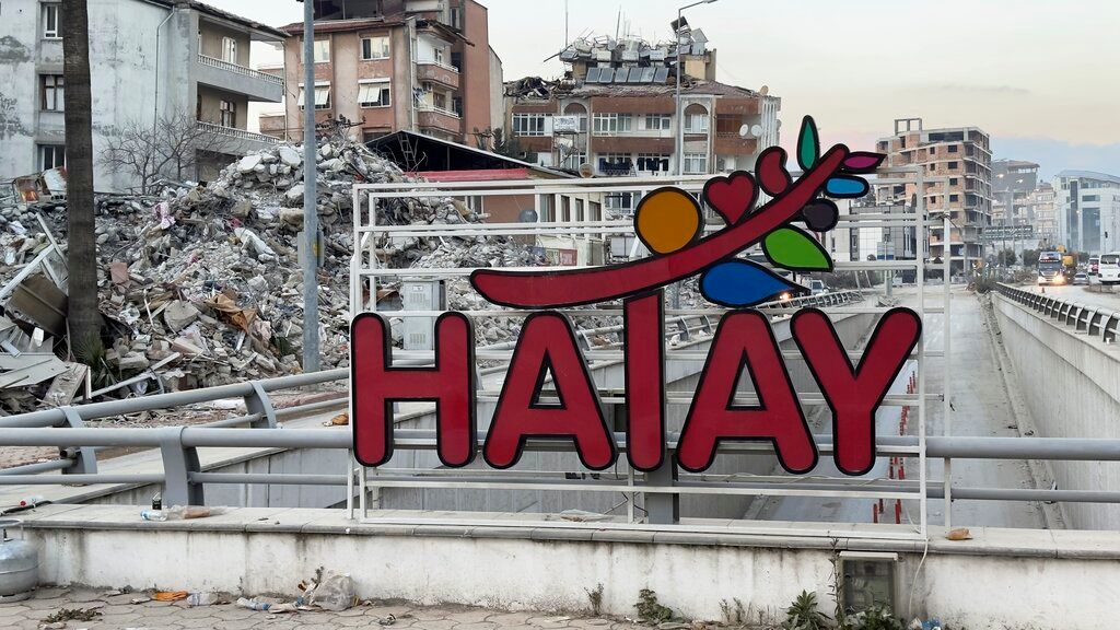 ▲土耳其哈泰省20日發生規模6.4地震。（圖／美聯社／達志影像）