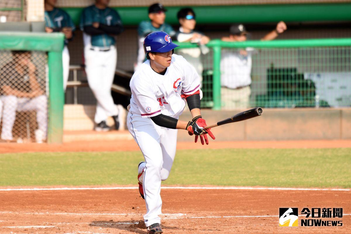 ▲經典賽就代表台灣，杭州亞運中華隊需要林立的長程砲火，但他卻傳出腦震盪狀況不明。（圖／特約攝影林柏年攝）