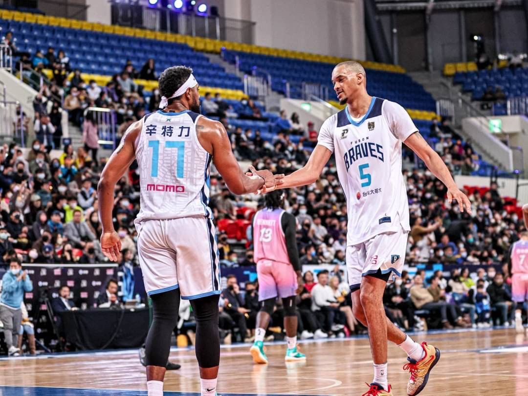 ▲辛特力和強森得分都破30，率富邦拿下7連勝。（圖／富邦球團提供）