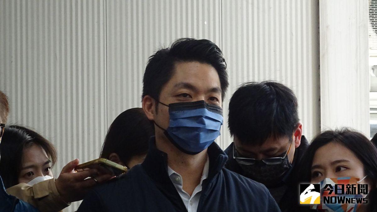 ▲台北市蔣萬安受訪時被問到會不會擔心參加228紀念遭到受難者家屬抗議，他表示「我就是平常心」。（圖／記者呂炯昌攝，2023.02.22）