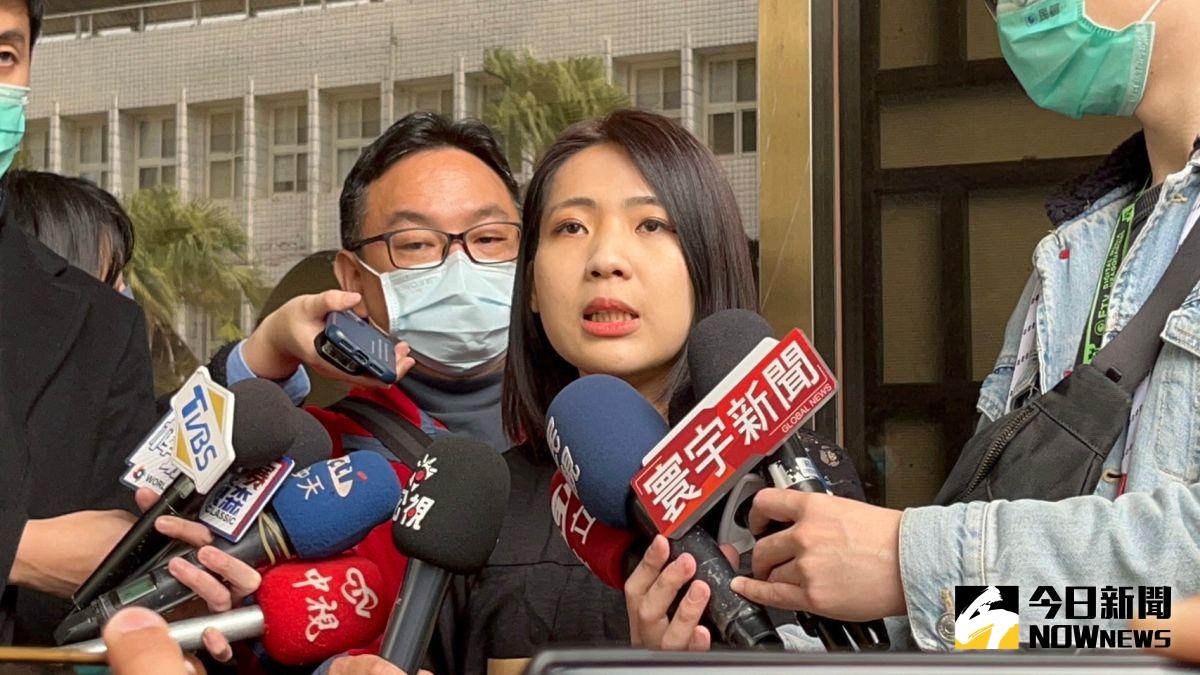 ▲民進黨在昨（8）日舉行中執會，黨主席賴清德在會中表示，不建議現任議員參與立委選舉。對此，媒體人朱凱翔發文指出，民進黨特別通過一個沒意義的條款，攻擊有意參選立委的國民黨台北市議員徐巧芯，而徐巧芯也反嗆賴清德「自己膛炸還以為在臭人」。（圖／讀者提供，2023.02.22）