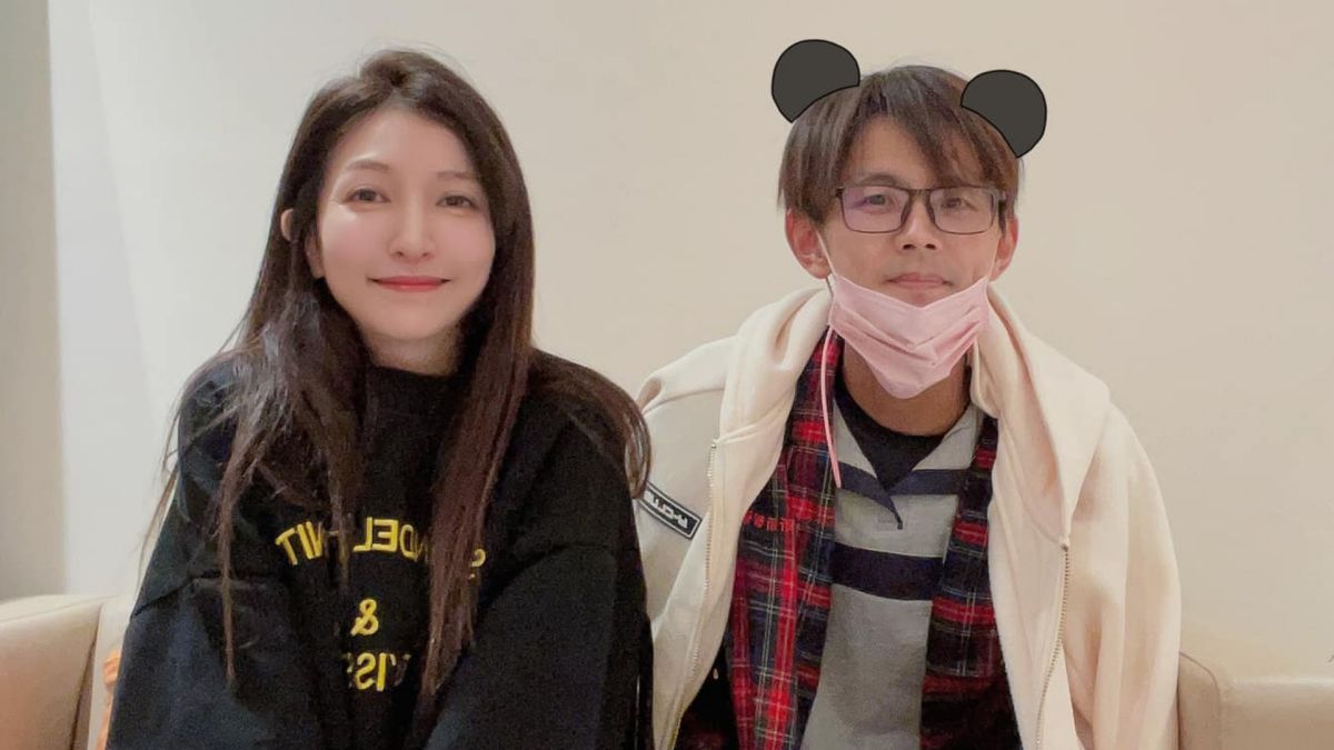 ▲「浩角翔起」成員阿翔（右）和妻子Grace（左）結婚多年，她在連假期間住到哪間飯店就去哪，沒想到卻嚇到兒子，以為爸爸媽媽要離婚，當場快哭出來，讓Grace頓時哭笑不得。（圖／翻攝Grace FB）