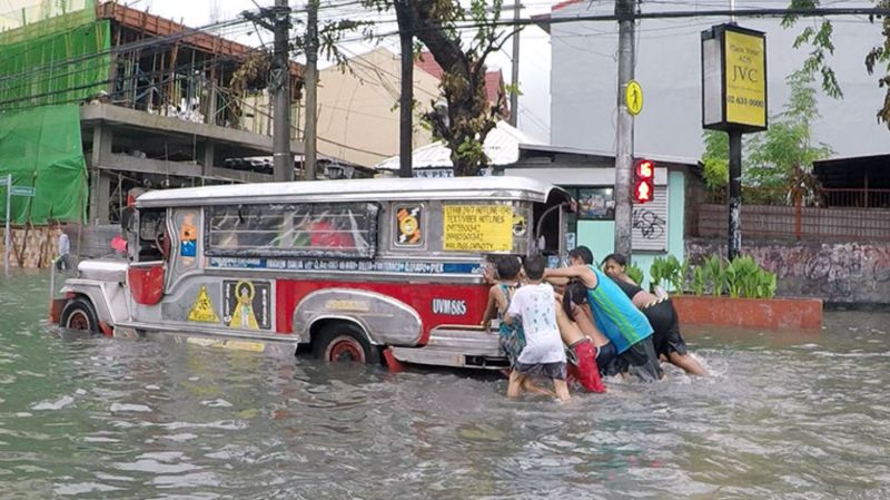 ▲菲律賓馬尼拉近來每逢雨季就會淹水，民眾苦不堪言。（圖／翻攝自Manila Bulletin）