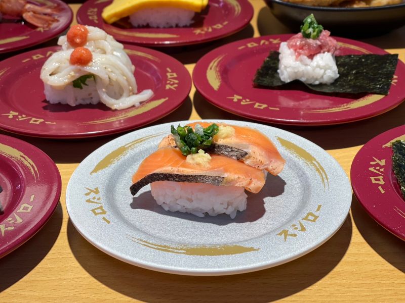 ▲壽司郎全新「海選新星」期間限定新菜,日本產極品「 炙燒鹽漬時不知鮭」60元。(圖/壽司郎提供)