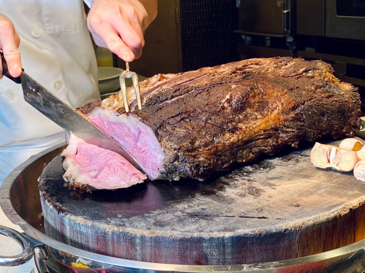 ▲同樣是牛肉，吃某些部位卻特別會胖，高敏敏提供熱量圖鑑。（圖／記者蕭涵云攝）